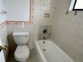 2582 W 56th St 201, Hialeah FL 33016