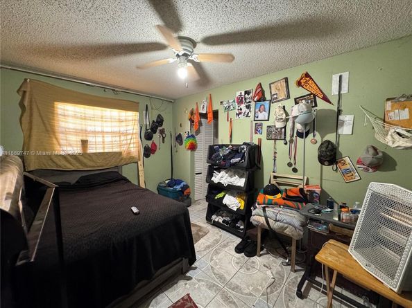 19133 NW 35th Avenue, Miami Gardens FL 33056