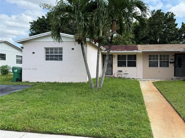 19133 NW 35th Avenue, Miami Gardens FL 33056