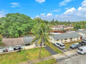 7021 SW 19th Pl, North Lauderdale FL 33068