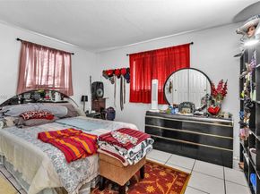 7021 SW 19th Pl, North Lauderdale FL 33068