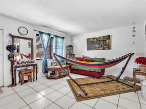 7021 SW 19th Pl, North Lauderdale FL 33068