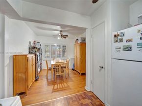 890 NE 138th St, North Miami FL 33161