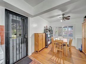 890 NE 138th St, North Miami FL 33161