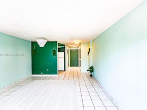 7620 Carlyle Ave 205, Miami Beach FL 33141