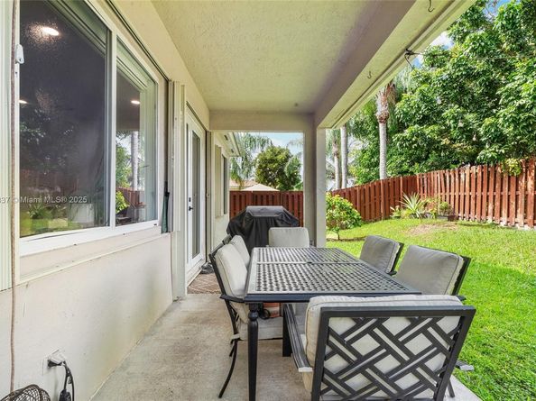 2630 Dunwoodie Pl, Homestead FL 33035