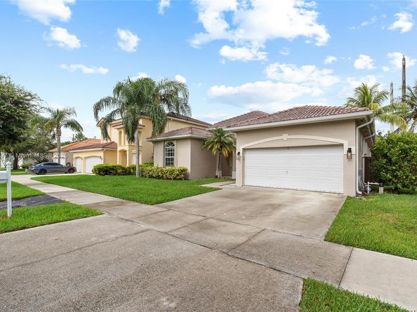 2630 Dunwoodie Pl, Homestead FL 33035