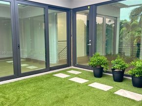 1700 NE 18th St, Fort Lauderdale FL 33305