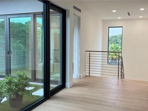 1700 NE 18th St, Fort Lauderdale FL 33305