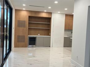 1700 NE 18th St, Fort Lauderdale FL 33305