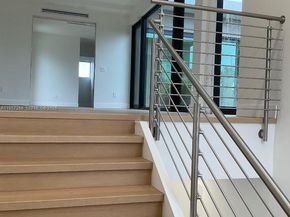 1700 NE 18th St, Fort Lauderdale FL 33305