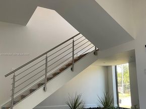 1700 NE 18th St, Fort Lauderdale FL 33305