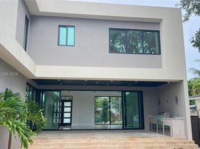 1700 NE 18th St, Fort Lauderdale FL 33305