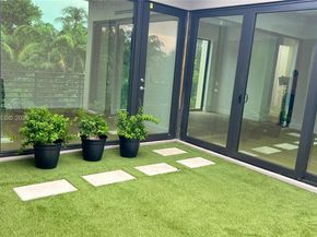 1700 NE 18th St, Fort Lauderdale FL 33305