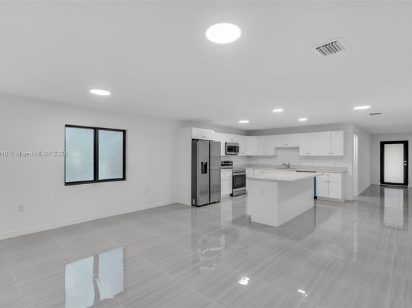 17377 NW 22nd Ave, Miami Gardens FL 33056