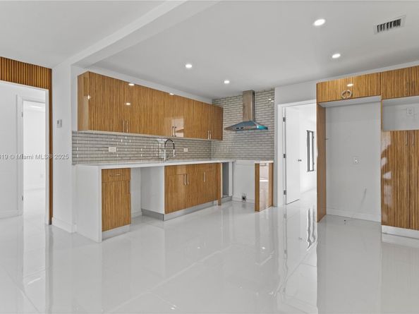 1524 SW 32 Ct, Fort Lauderdale FL 33315