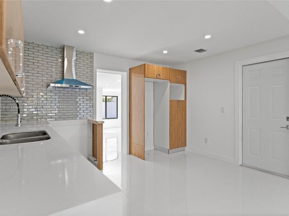 1524 SW 32 Ct, Fort Lauderdale FL 33315