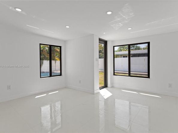 1524 SW 32 Ct, Fort Lauderdale FL 33315