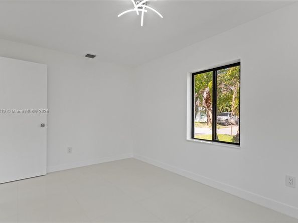 1524 SW 32 Ct, Fort Lauderdale FL 33315