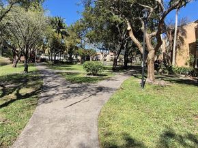 3854 E Lyons Rd 1025, Coconut Creek FL 33073