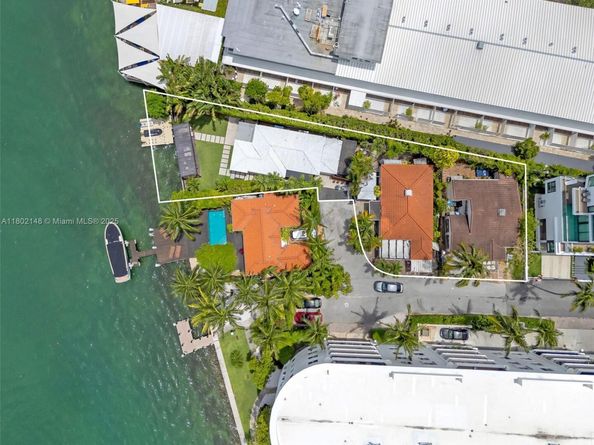 8-10 Century Ln, Miami Beach FL 33139