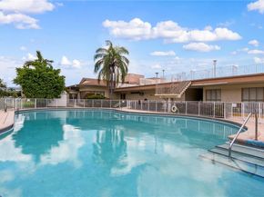 16900 NE 14th Ave 204, Miami FL 33162