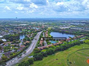 4159 SW 87th Ter, Davie FL 33328
