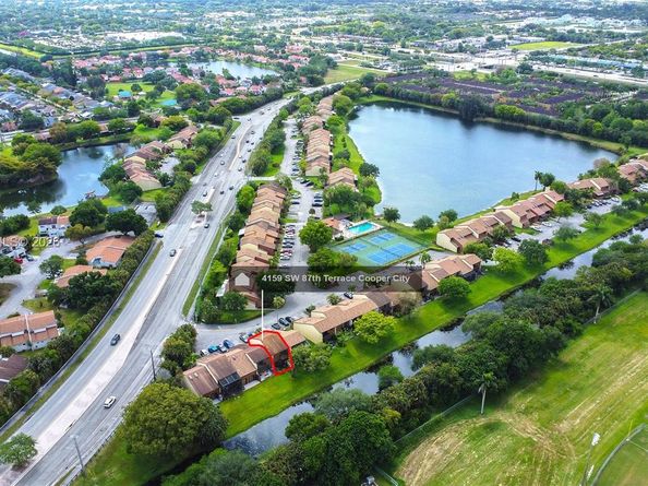 4159 SW 87th Ter, Davie FL 33328