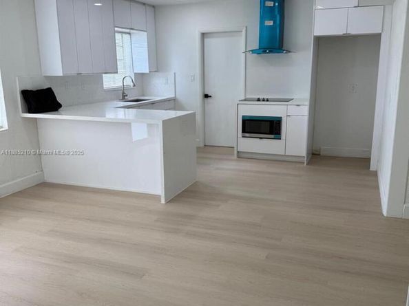 Undisclosed Address #A11885210, Hollywood FL 33023