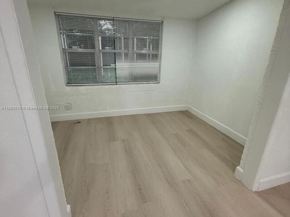 Undisclosed Address #A11885210, Hollywood FL 33023