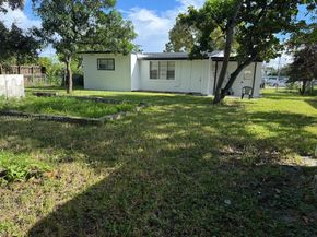 Undisclosed Address #A11885210, Hollywood FL 33023