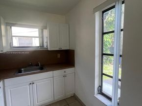 1670 Harding St, Hollywood FL 33020