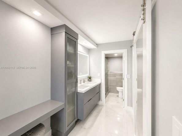 1420 Brickell Bay Dr 702E, Miami FL 33131