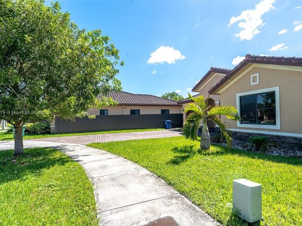 11846 SW 228th Ln, Miami FL 33170