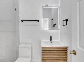 964 NE 41st Pl, Homestead FL 33033