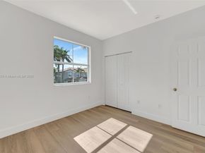 964 NE 41st Pl, Homestead FL 33033
