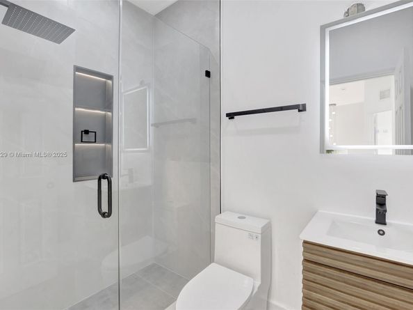 964 NE 41st Pl, Homestead FL 33033