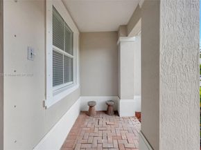 964 NE 41st Pl, Homestead FL 33033