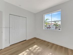 964 NE 41st Pl, Homestead FL 33033