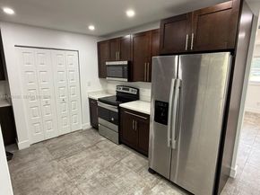 11801 SW 180th St, Miami FL 33177