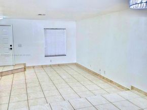 5164 S University Dr, Davie FL 33328