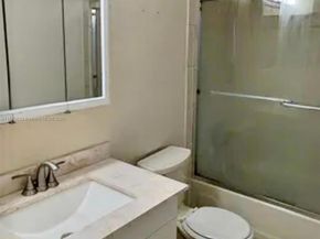 5164 S University Dr, Davie FL 33328