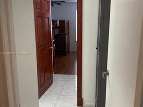 16750 NE 10th Ave 214, North Miami Beach FL 33162