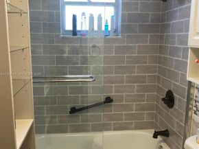 16750 NE 10th Ave 214, North Miami Beach FL 33162