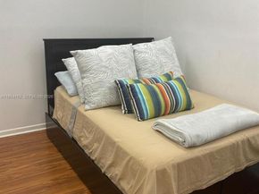 16750 NE 10th Ave 214, North Miami Beach FL 33162