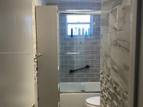 16750 NE 10th Ave 214, North Miami Beach FL 33162