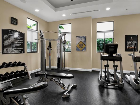 616 SE 37th Ter, Homestead FL 33033