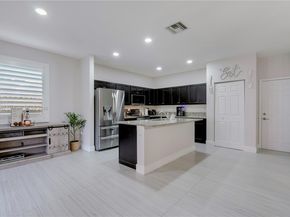 616 SE 37th Ter, Homestead FL 33033