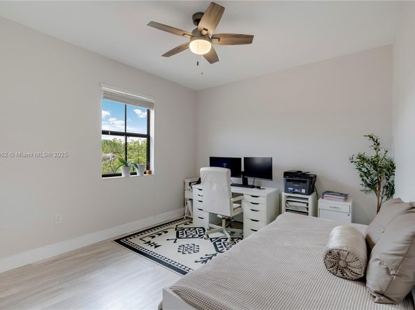 616 SE 37th Ter, Homestead FL 33033