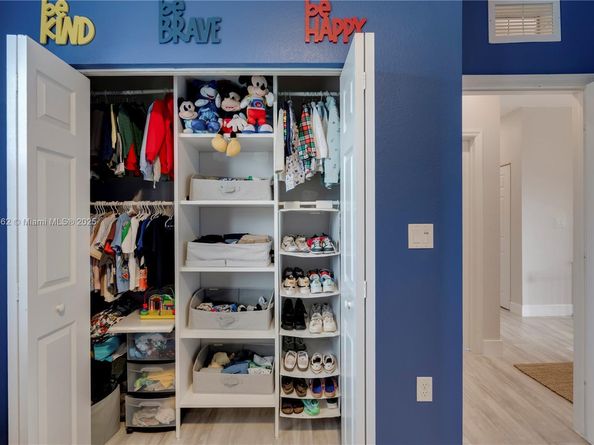 616 SE 37th Ter, Homestead FL 33033